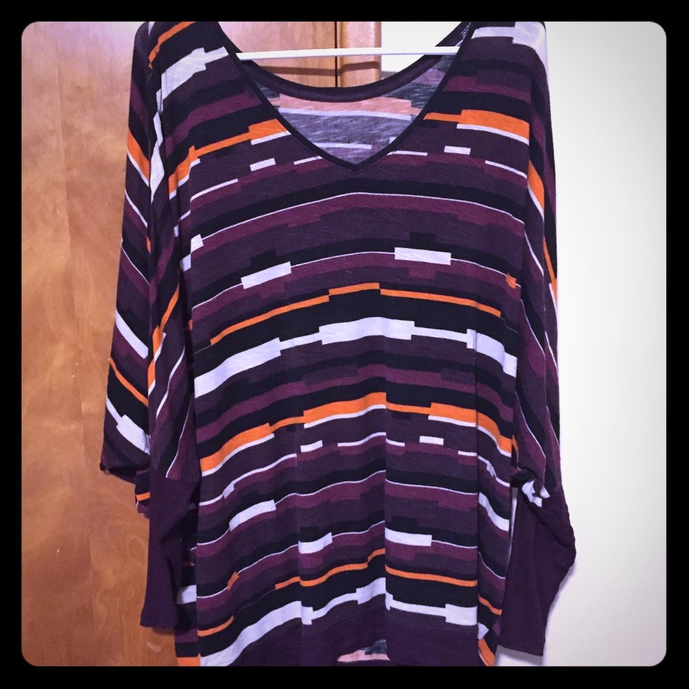 Size 14-16 Lane Bryant long sleeve V neck.